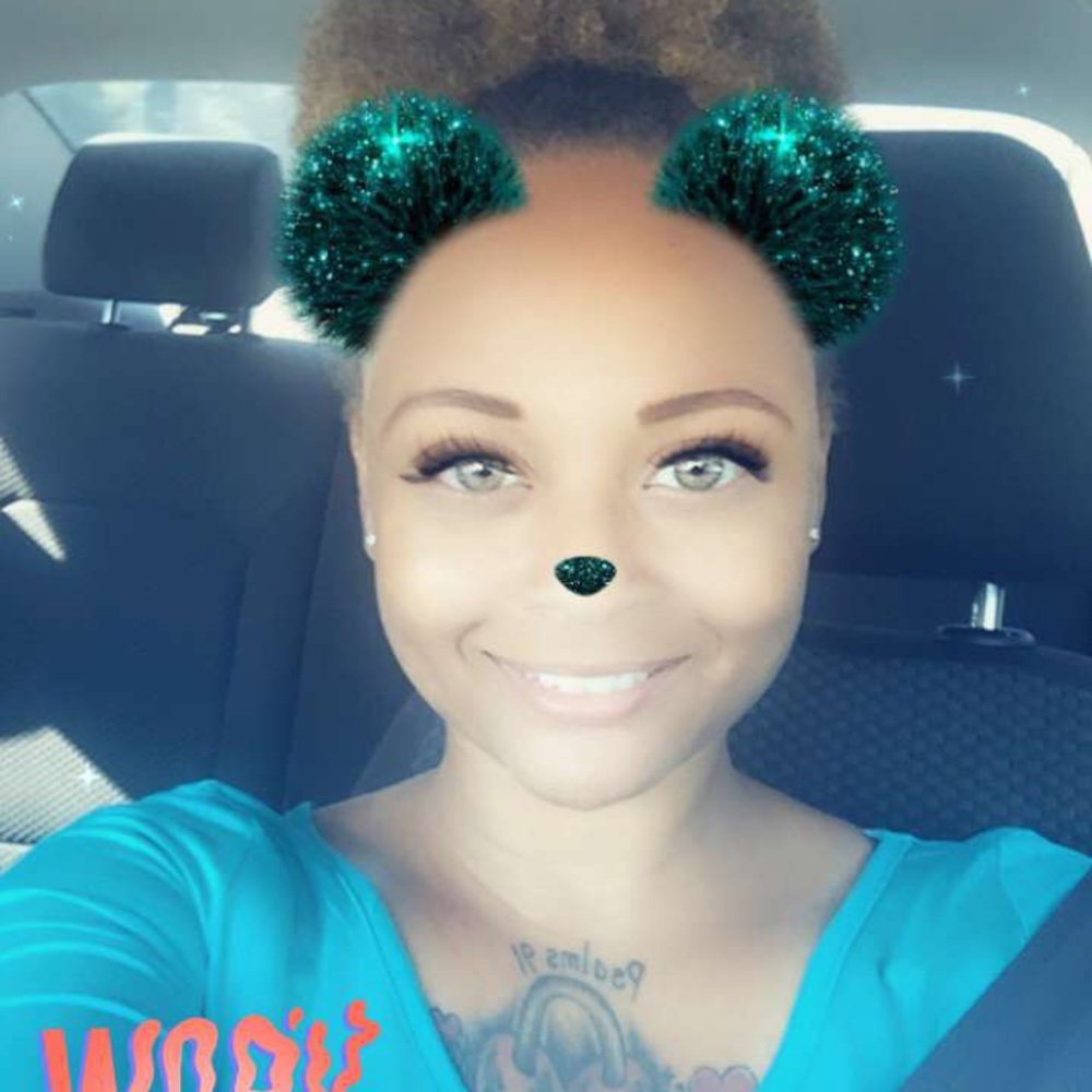 Meet your Posher, Leola